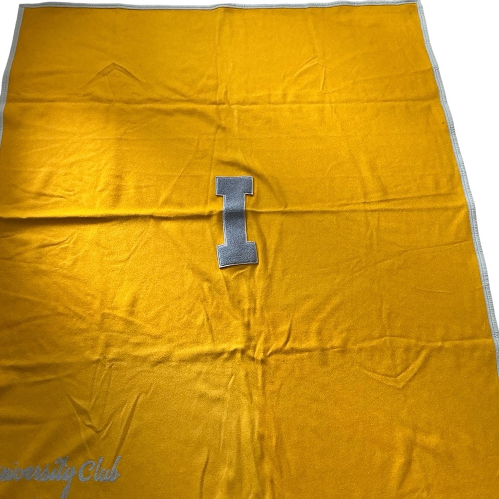 Vintage University of Idaho 1940s Skookum wool blanket 57 x 69 USA made